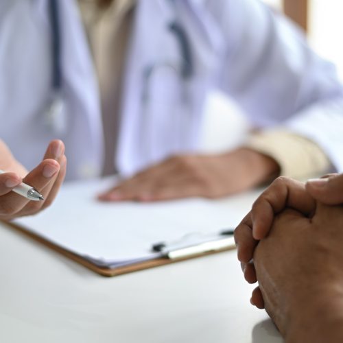 Medical concept, patients listen to advice from medical professionals.